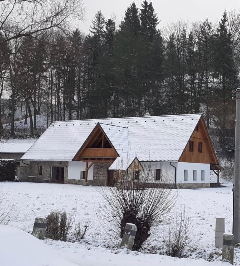 The Retreat Villa Zdarky Exterior foto